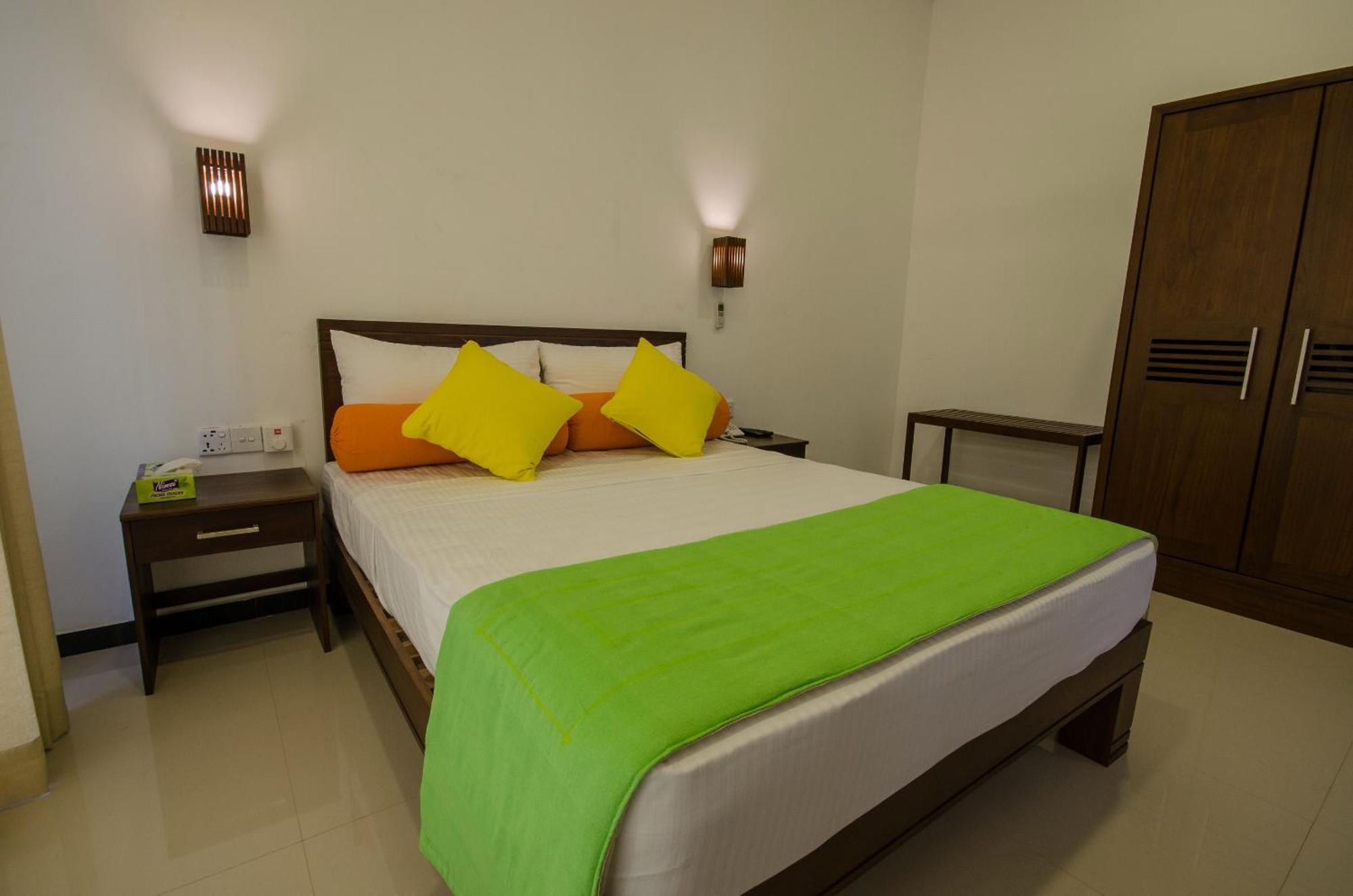 Okwin Resort Kandy Zimmer foto