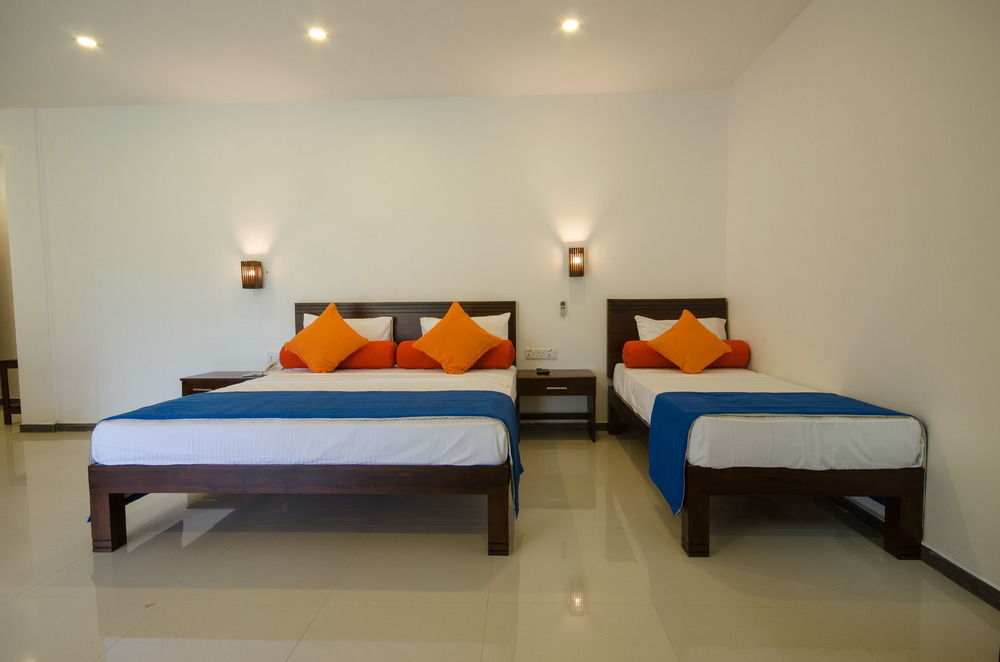 Okwin Resort Kandy Exterior foto