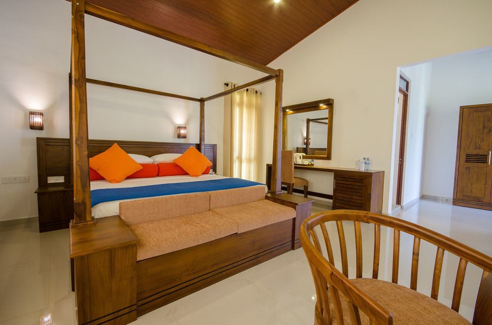 Okwin Resort Kandy Exterior foto